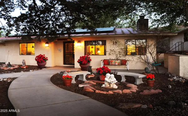 $895,000 | 1945 South Loy Road, Cornville, AZ 86325