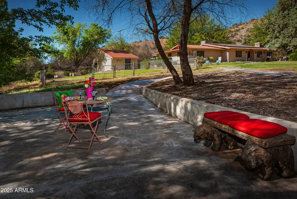 $895,000 | 1945 South Loy Road, Cornville, AZ 86325