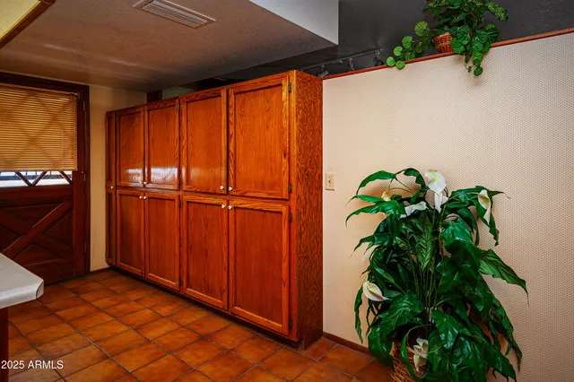 a view of walk in closet