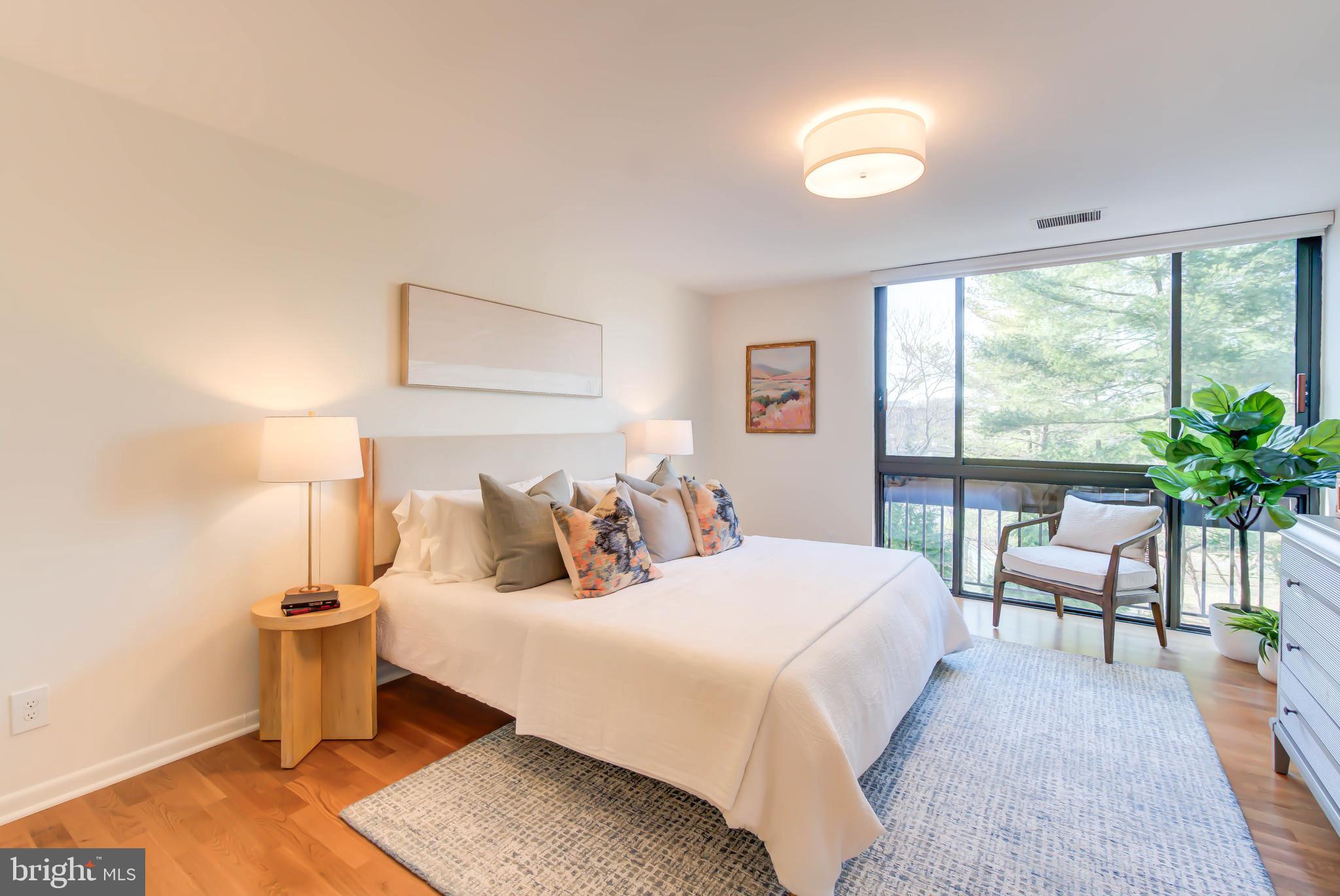 4936 Sentinel Drive, Unit 302 Bethesda, MD 20816 - Photo 24 of 52 Primary Suite w Automated Sun Shades