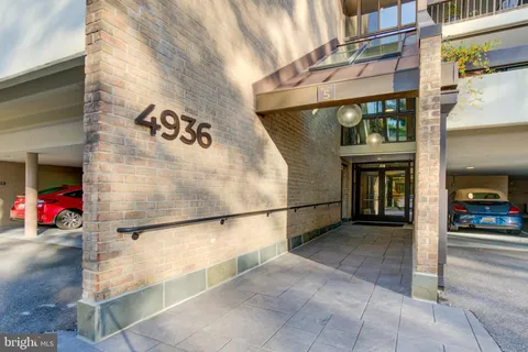 $675,000 | 4936 Sentinel Drive, Unit 302, Bethesda, MD 20816