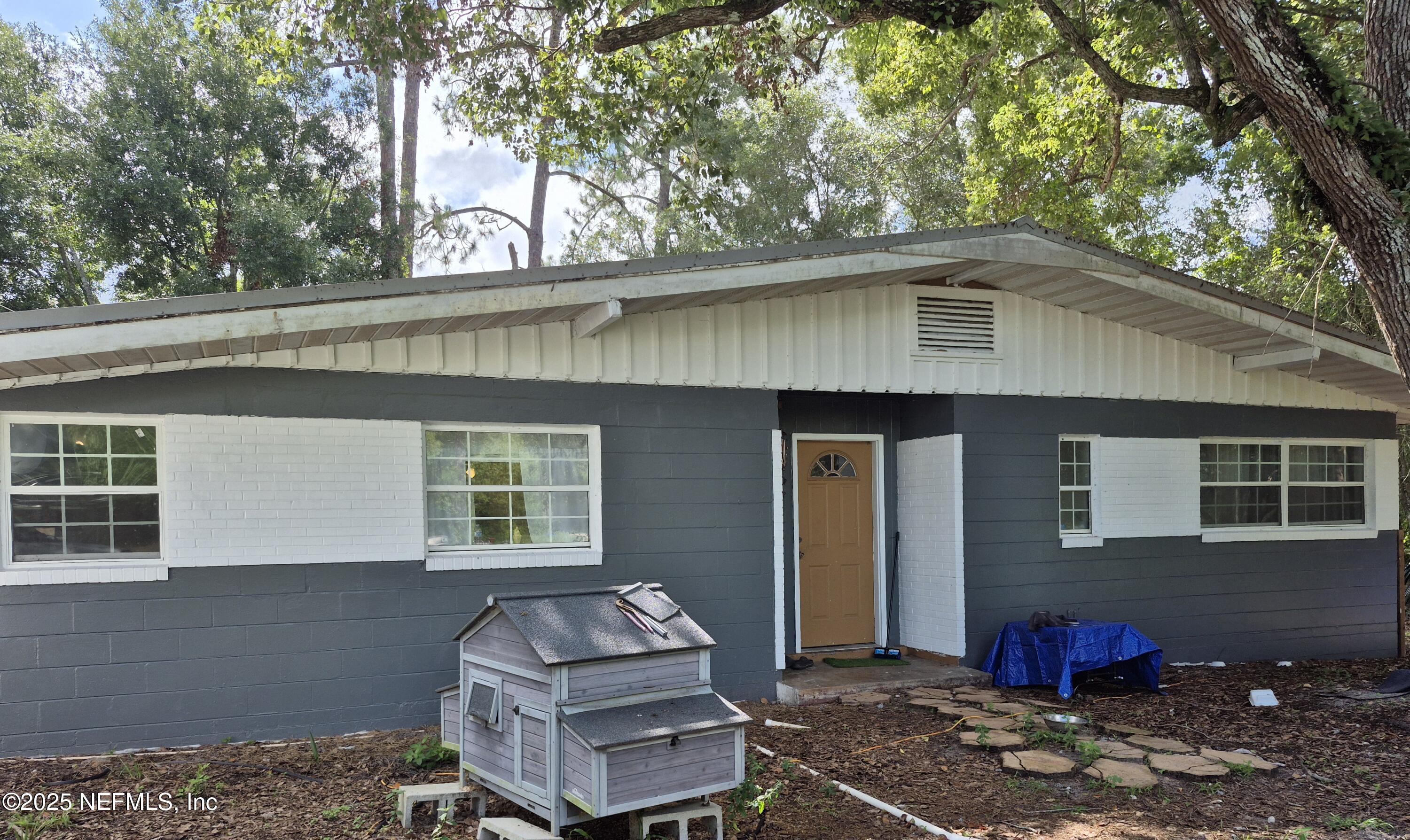 282 Byrd Road Crescent City, FL 32112 - Photo 1 of 24 282 Byrd Rd
