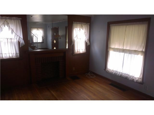672 South Hampton Road Columbus, OH 43213 - Photo 3 of 11