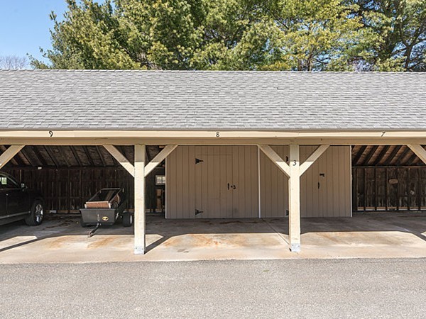 121 Jericho Road, Unit 121 Weston, MA 02493 - Photo 15 of 17 Gallery Image 15