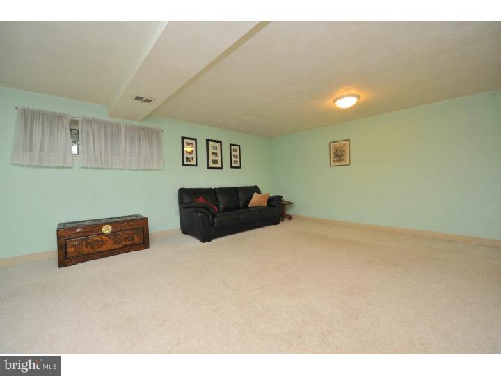 631 Wanamaker Road Jenkintown, PA 19046 - Photo 17 of 25 Family Room