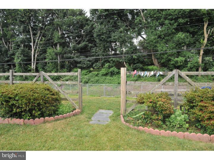 631 Wanamaker Road Jenkintown, PA 19046 - Photo 22 of 25 Back Yard