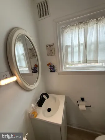 $275,000 | 220 10th Street, Brookhaven, PA 19015