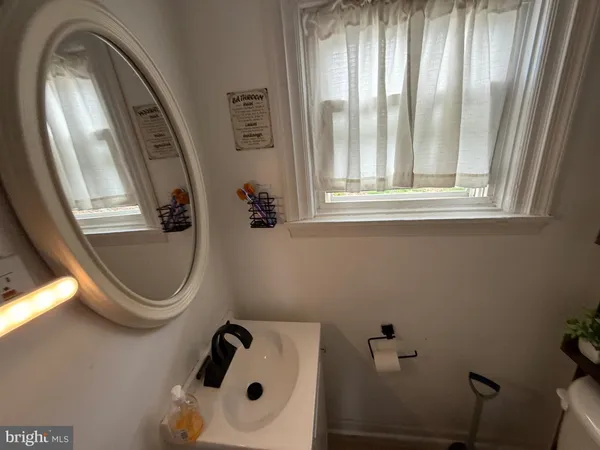 $275,000 | 220 10th Street, Brookhaven, PA 19015