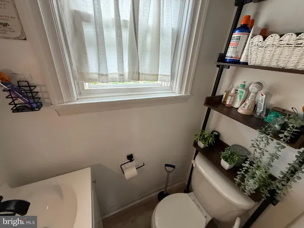 $275,000 | 220 10th Street, Brookhaven, PA 19015