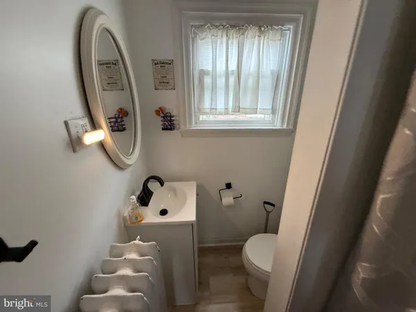 $275,000 | 220 10th Street, Brookhaven, PA 19015