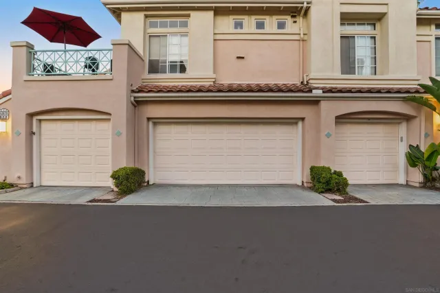 $785,000 | 12670 Springbrook Drive, Unit D, San Diego, CA 92128