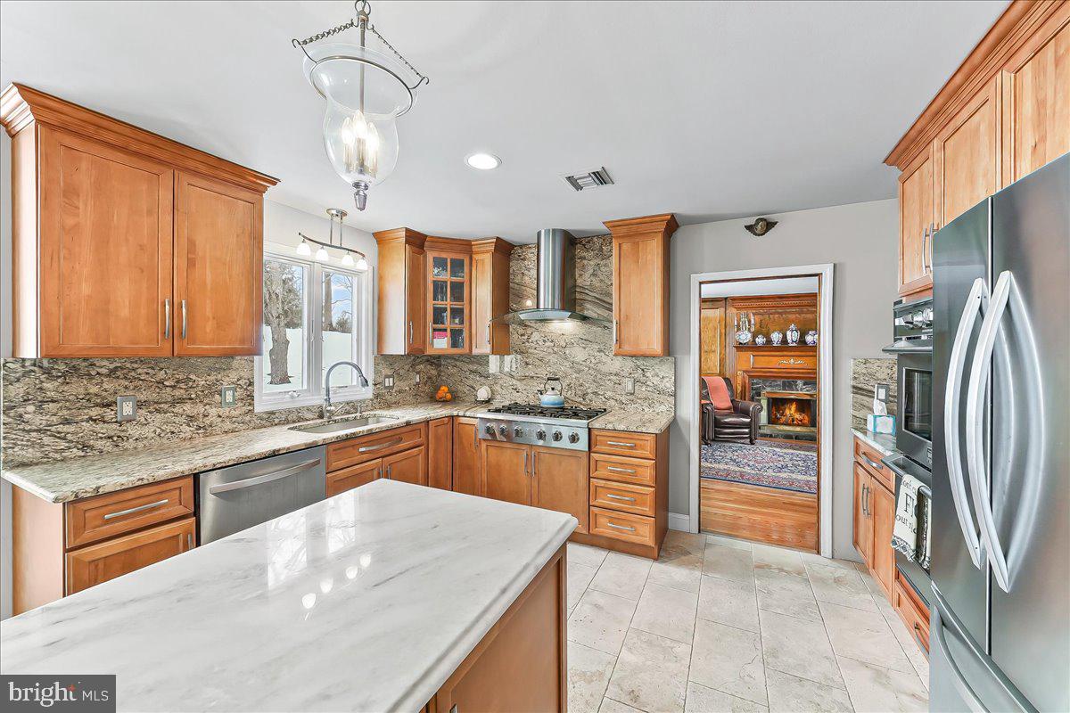 116 Deer Path Chadds Ford, PA 19317 - Photo 24 of 58 Gourmet kitchen with upgraded appliances