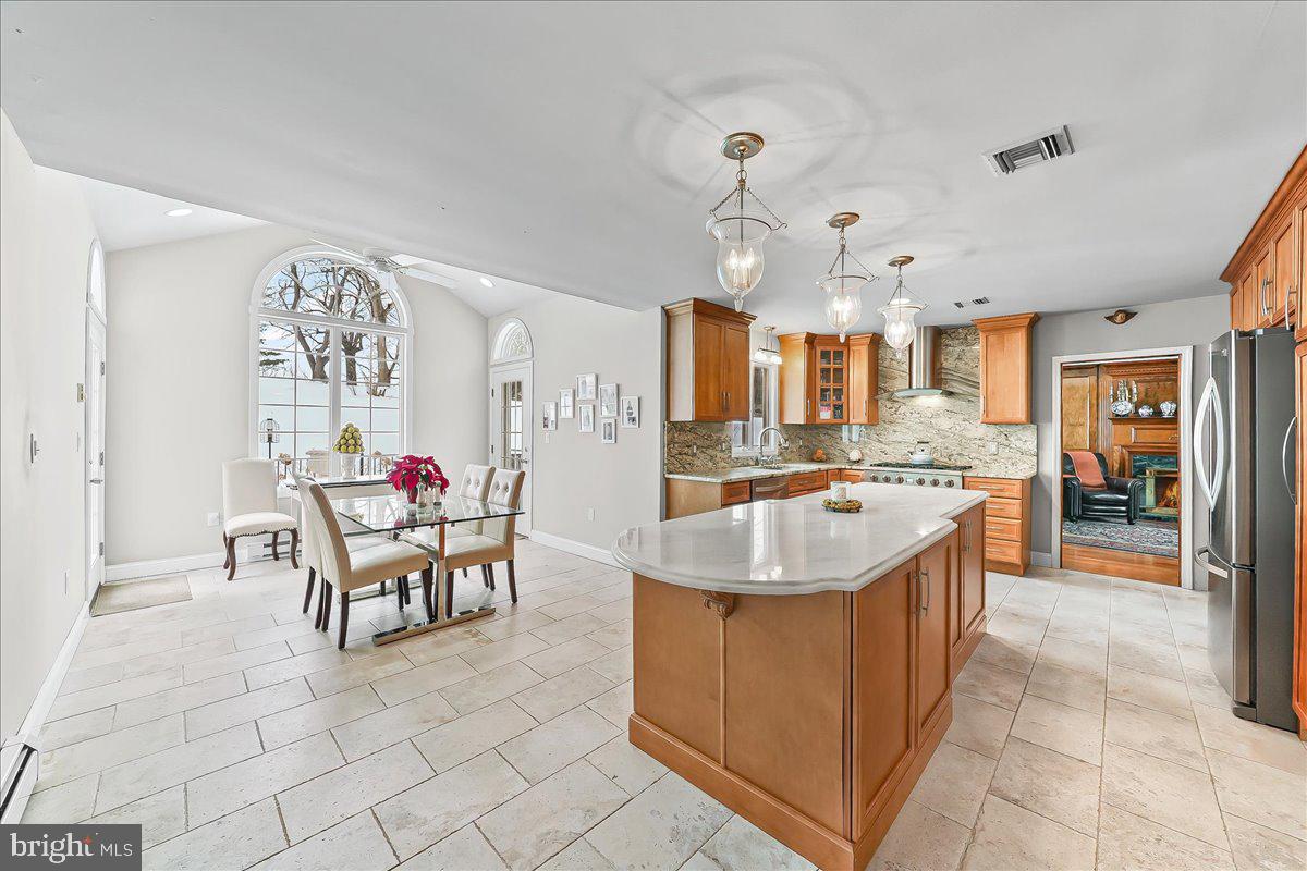 116 Deer Path Chadds Ford, PA 19317 - Photo 26 of 56 Breakfast room and kitchen