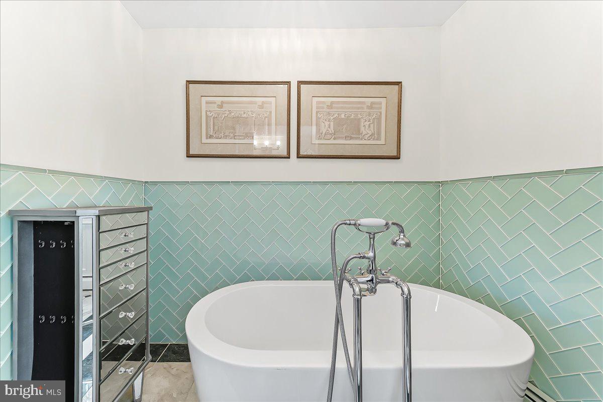 116 Deer Path Chadds Ford, PA 19317 - Photo 28 of 56 First floor full bath