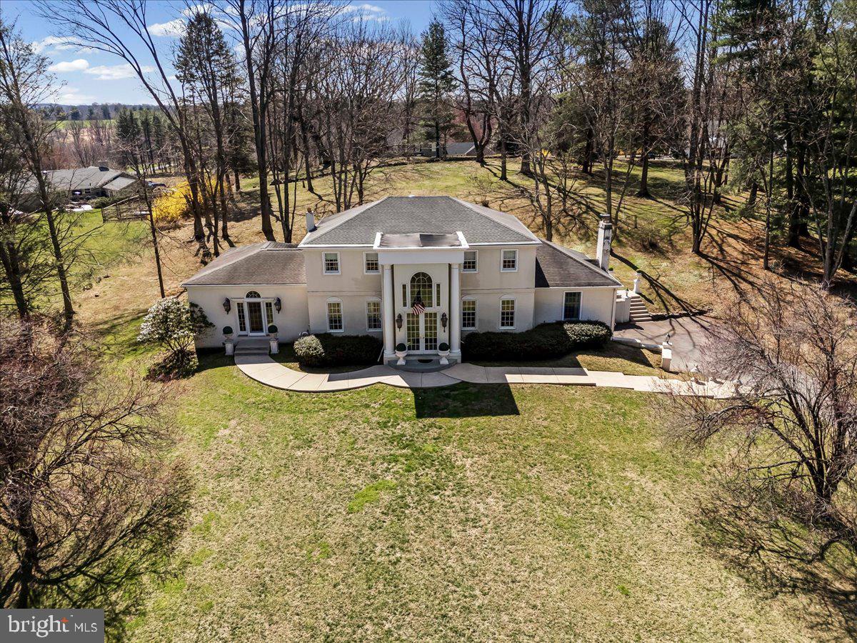 116 Deer Path Chadds Ford, PA 19317 - Photo 4 of 58 Your own estate!