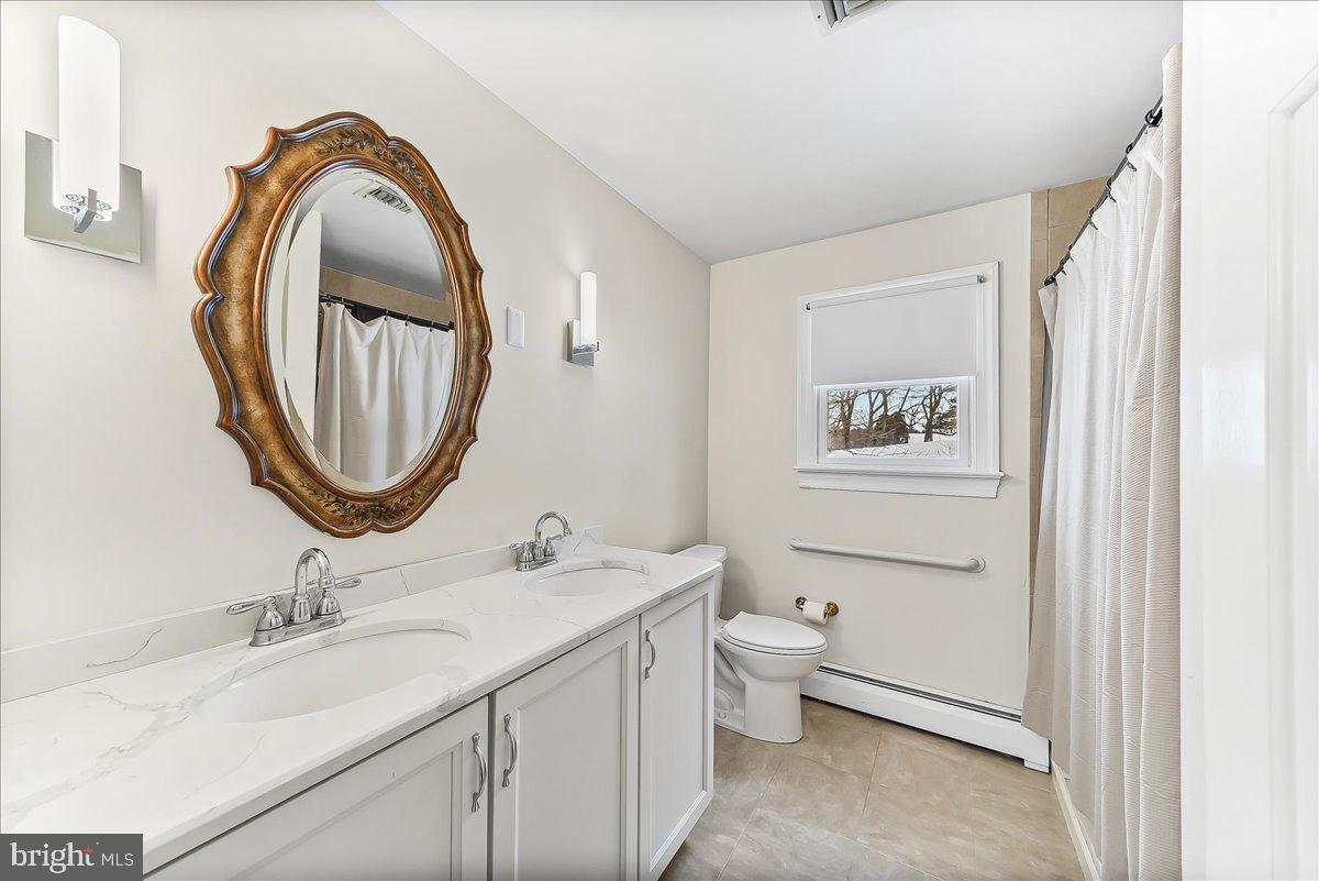 116 Deer Path Chadds Ford, PA 19317 - Photo 42 of 58 Hall full bath on second floor