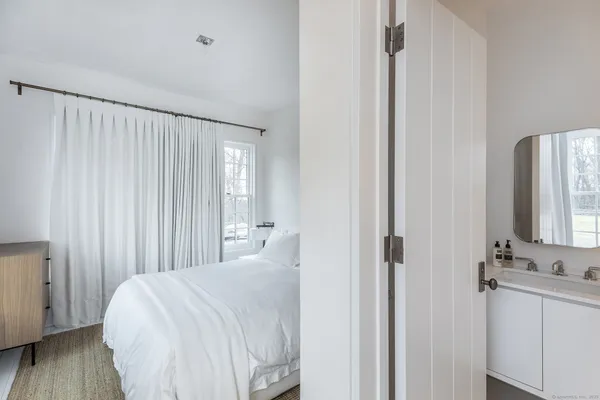 $15,000 | 24 Old Roxbury Road, Roxbury, CT 06783