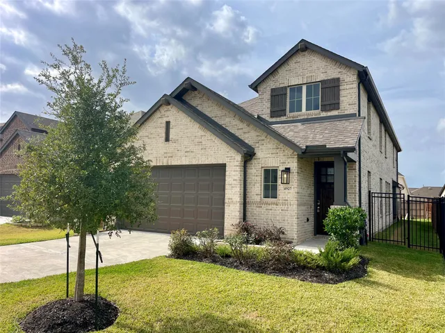 $2,900 | 4927 Marina Shores Court, Katy, TX 77493