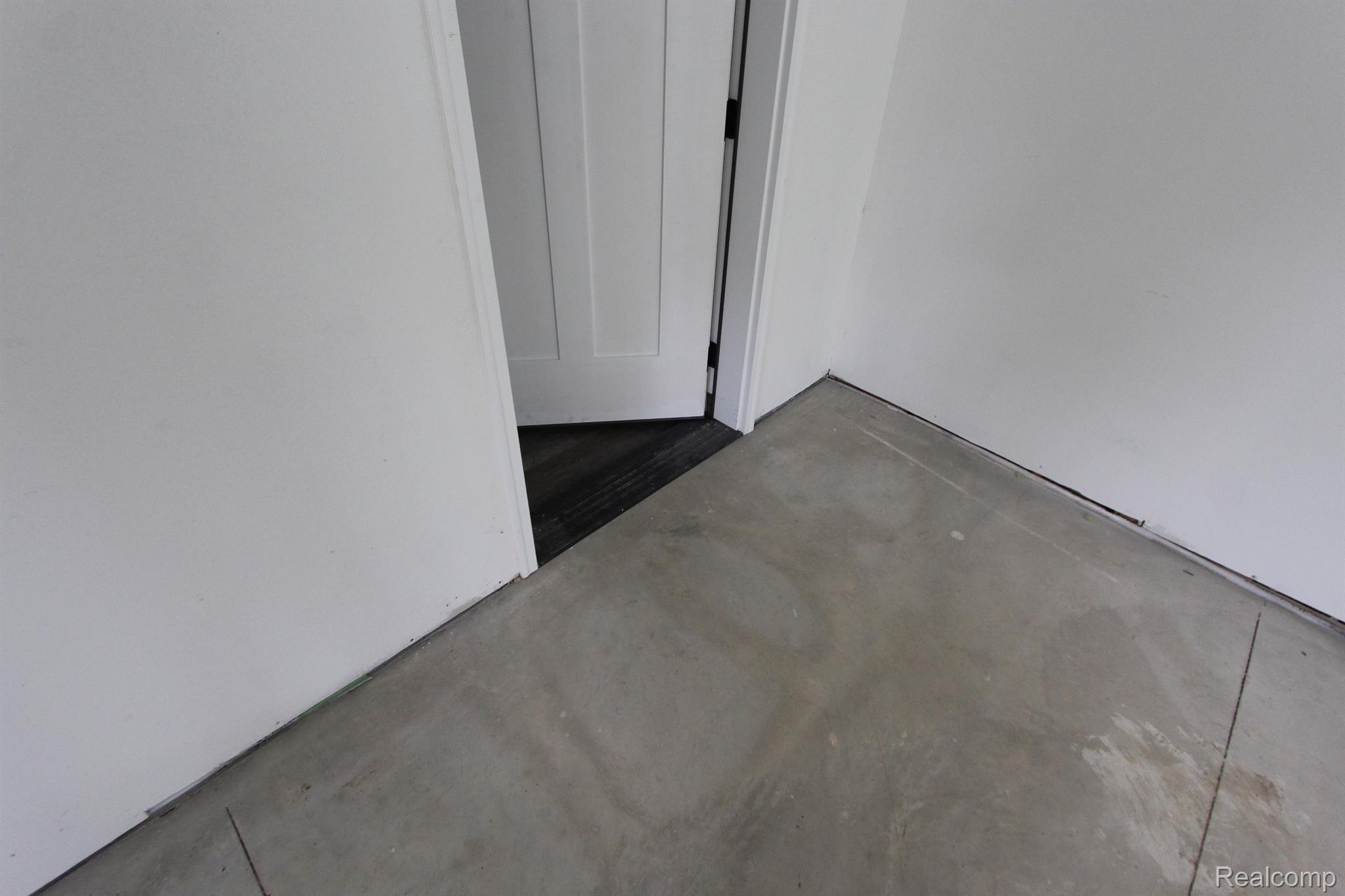 2975 East Coon Lake Road Howell, MI 48843 - Photo 12 of 175 Gallery Image 12