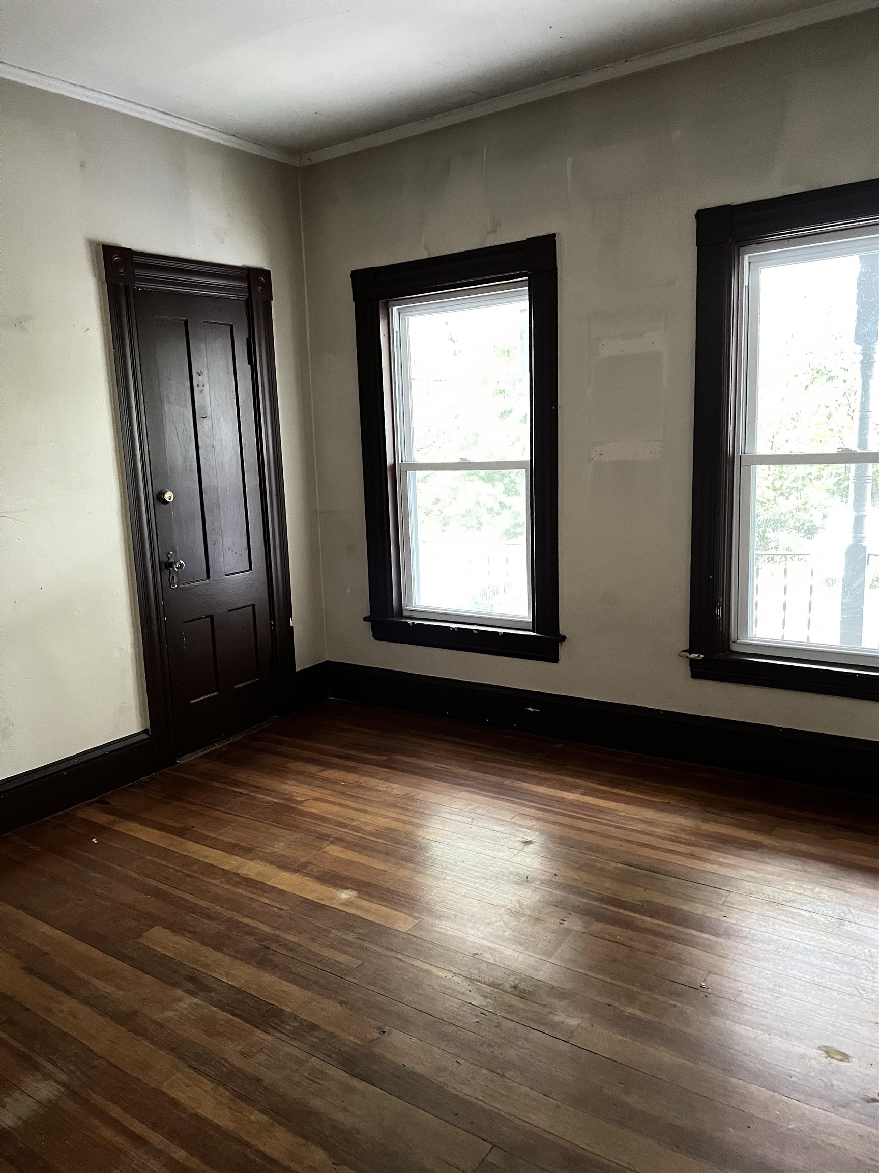 42 Lingard Street Manchester, NH 03103 - Photo 10 of 32