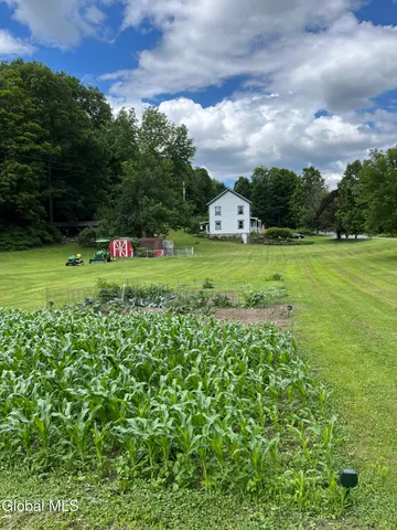 $425,750 | 81 Lohret Road, Argyle, NY 12809