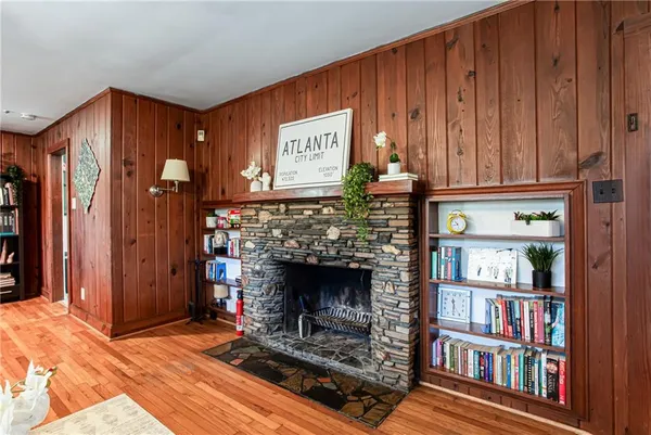 $2,800 | 4061 Lower Roswell Road, Marietta, GA 30068