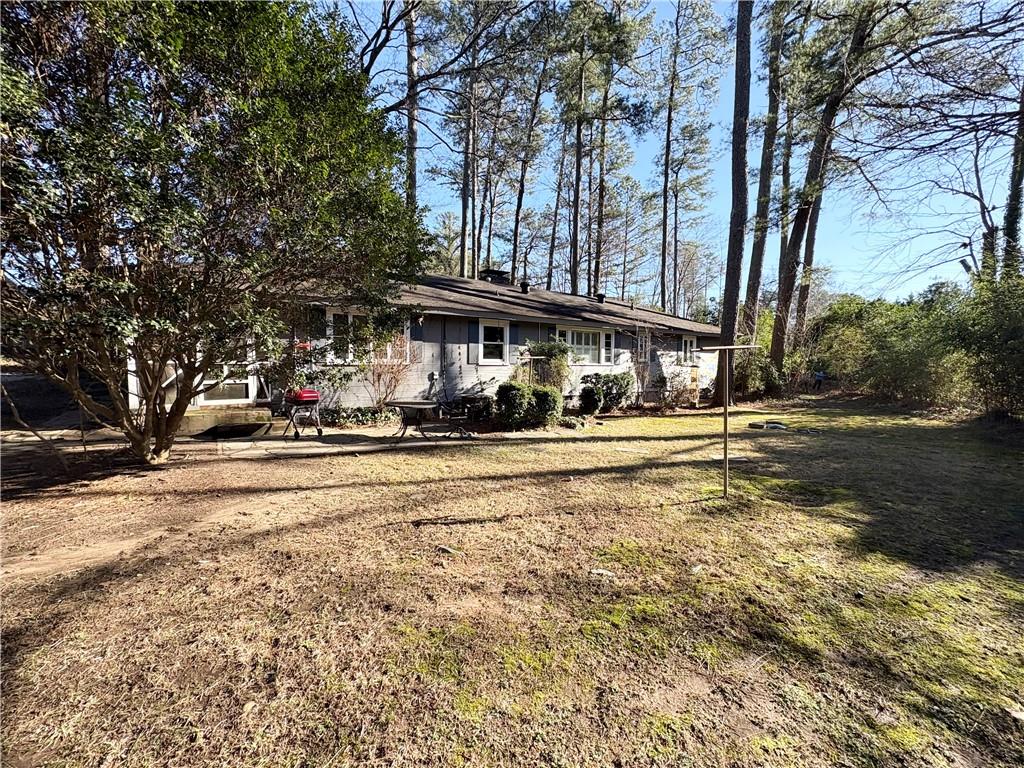 4061 Lower Roswell Road Marietta, GA 30068 - Photo 3 of 62