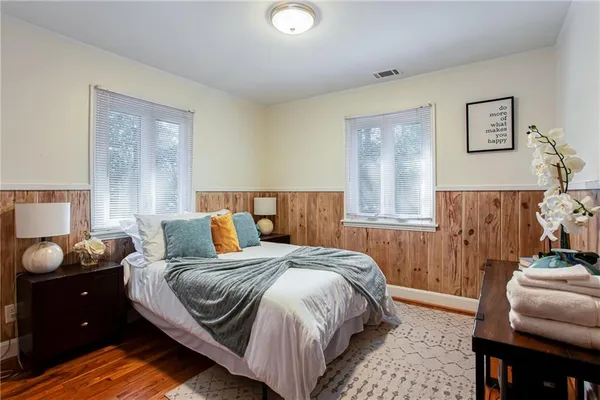 $2,800 | 4061 Lower Roswell Road, Marietta, GA 30068