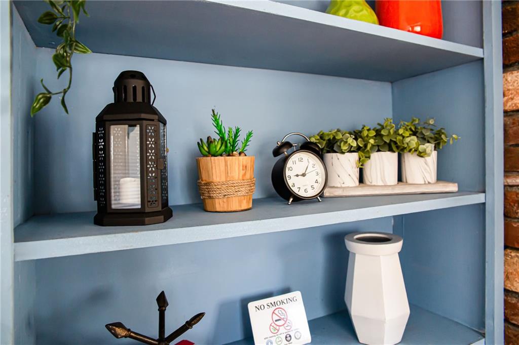 4061 Lower Roswell Road Marietta, GA 30068 - Photo 8 of 62