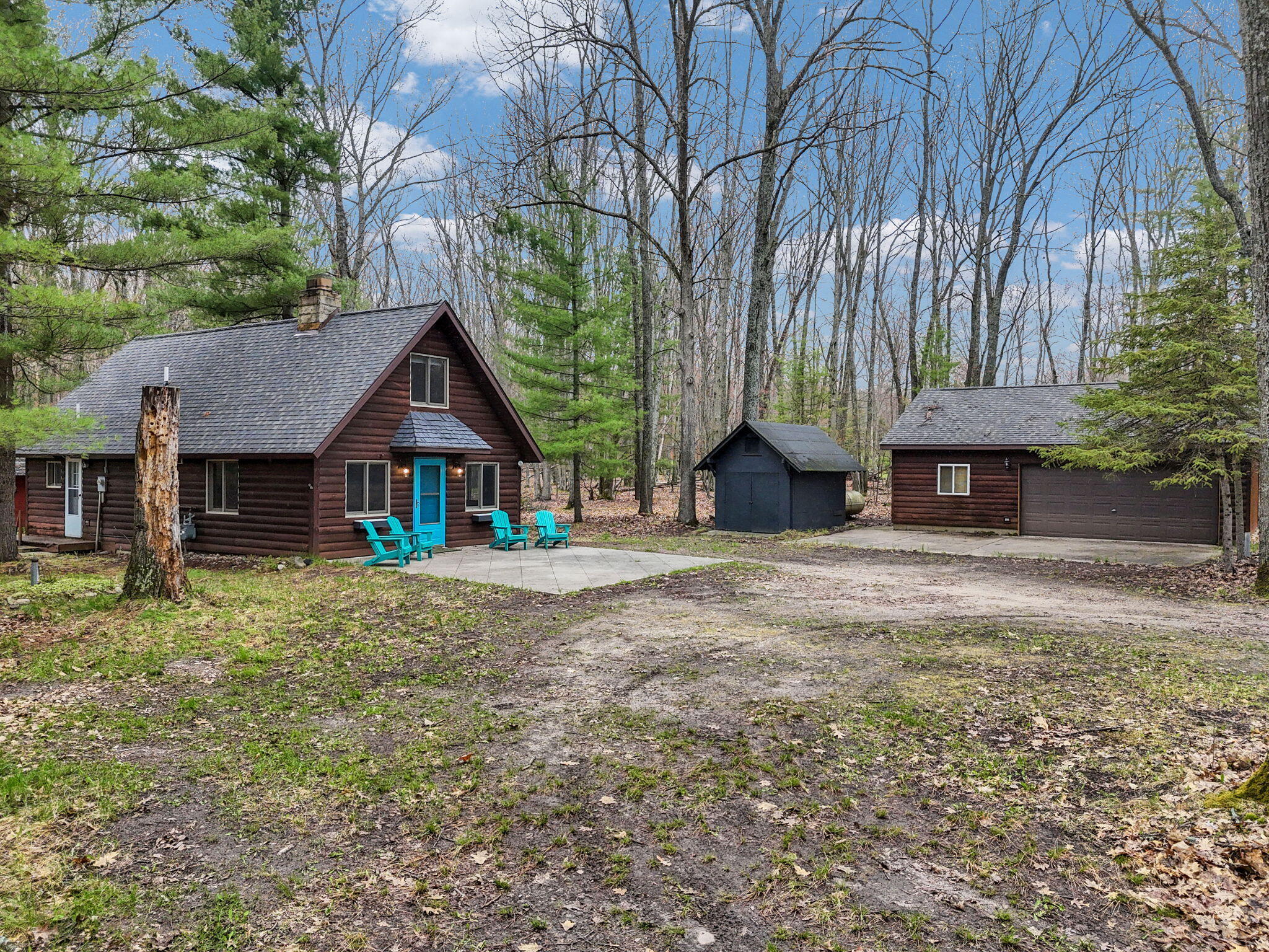 4100 School Road Roscommon, MI 48653 - Photo 2 of 42 DJI_20260512082413_0466_D (2)