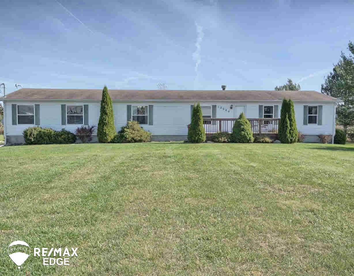 10084 North Center Road Clio, MI 48420 - Photo 2 of 36 21382663-1.JPG