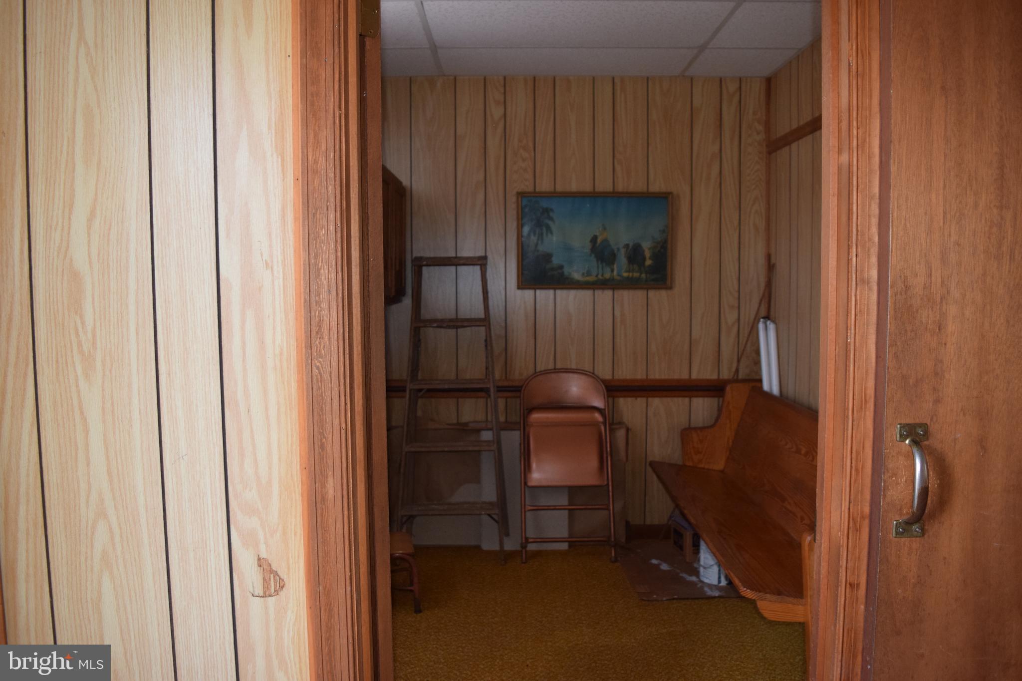 7946 Rogues Road Catlett, VA 20119 - Photo 4 of 11 separate room