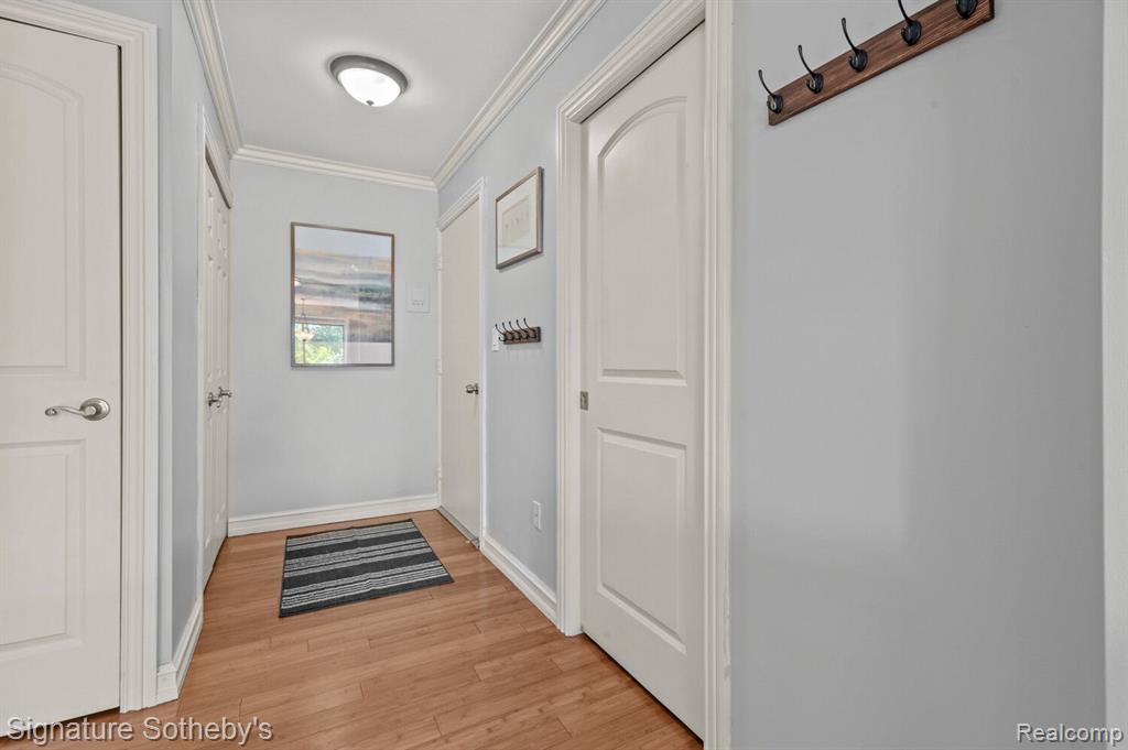 1675 Riverside Drive, Unit 12 Rochester Hills, MI 48309 - Photo 3 of 29