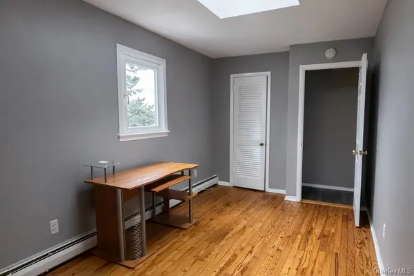 $2,600 | 83 East Lido Promenade, Unit PROM, Lindenhurst, NY 11757