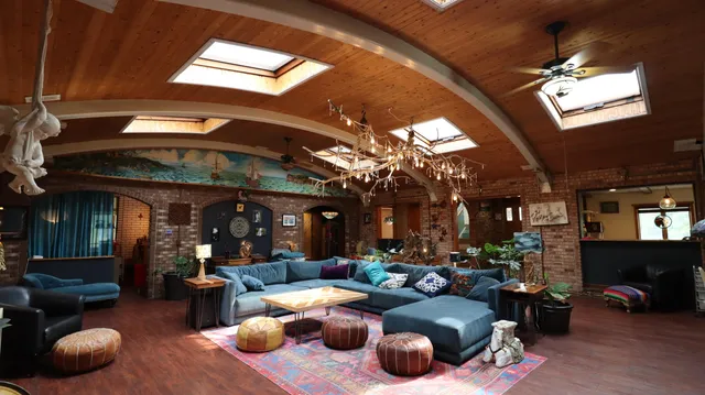 $1,249,999 | 10792 North 600 East, Demotte, IN 46310