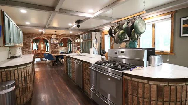 $1,249,999 | 10792 North 600 East, Demotte, IN 46310