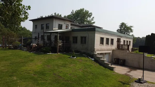 $1,249,999 | 10792 North 600 East, Demotte, IN 46310