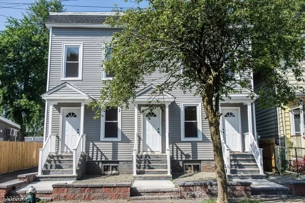 $3,200 | 26 Washington Street, Montclair, NJ 07042
