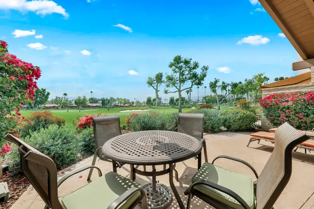 $422,000 | 243 Bouquet Canyon Drive, Palm Desert, CA 92211