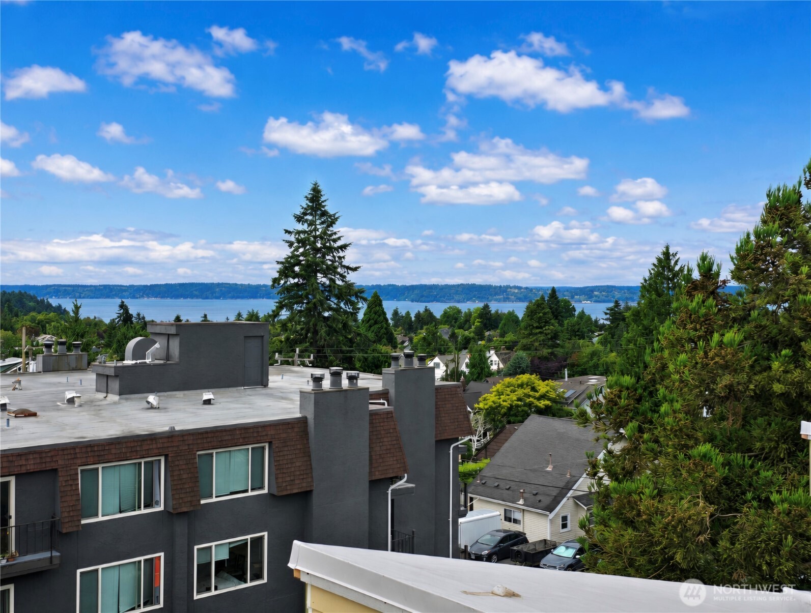 5617 California Avenue Southwest, Unit B Seattle, WA 98136 - Photo 5 of 5 Gallery Image 5