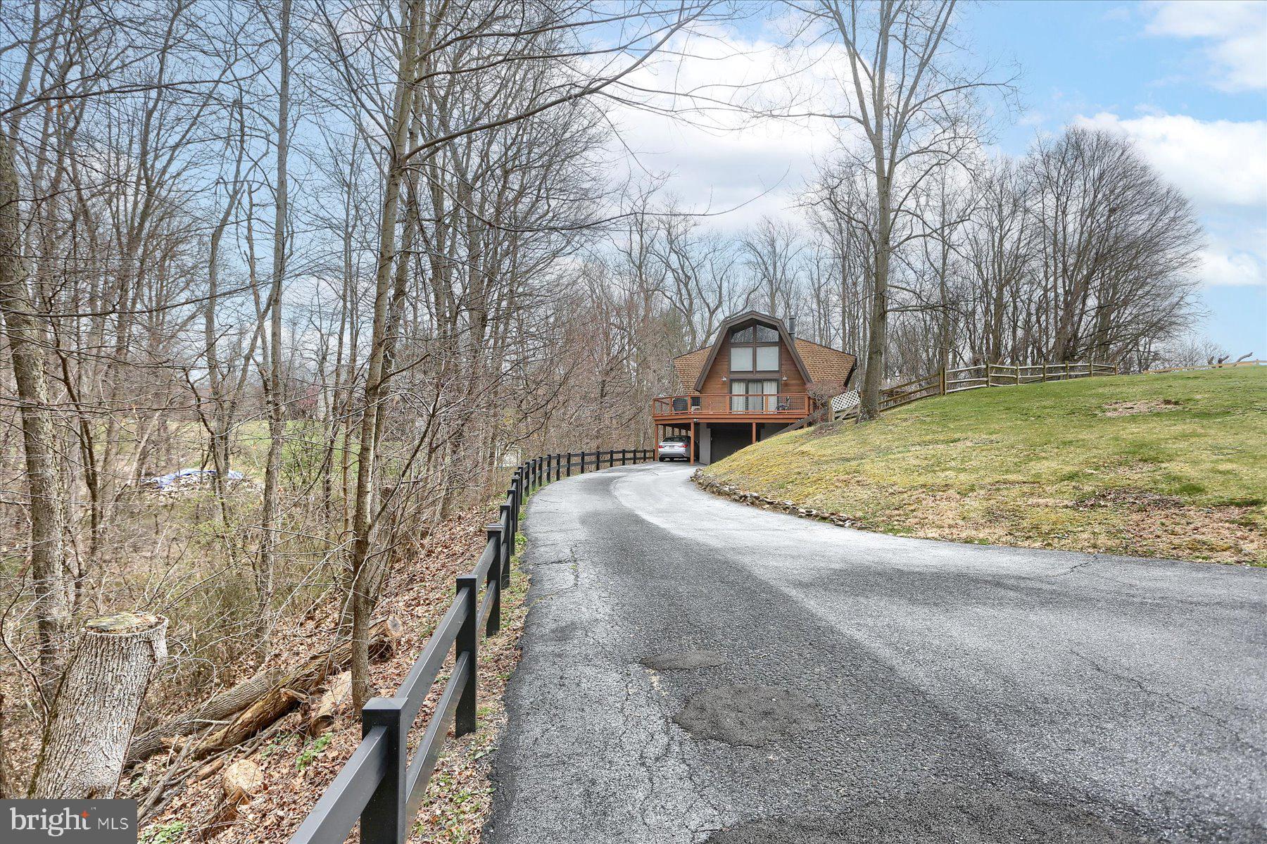 41 Banbury Road Hummelstown, PA 17036 - Photo 4 of 39 Gallery Image 4