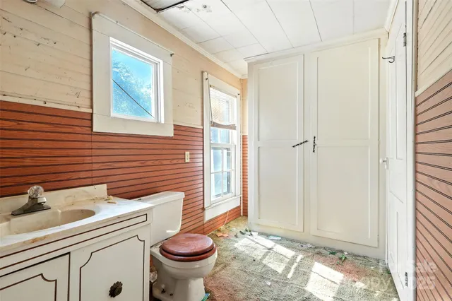 $265,000 | 823 North Main Street, Mount Pleasant, NC 28124