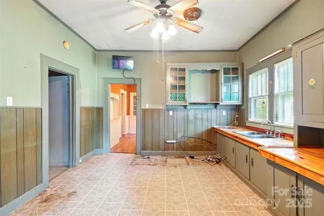 $265,000 | 823 North Main Street, Mount Pleasant, NC 28124