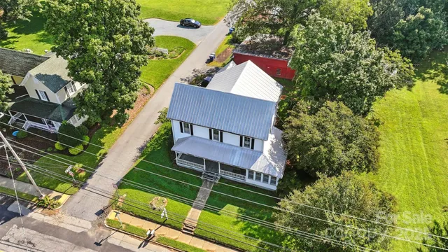 $265,000 | 823 North Main Street, Mount Pleasant, NC 28124