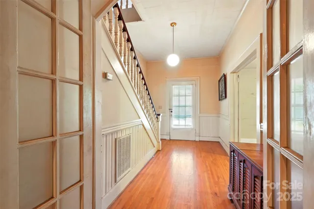 $265,000 | 823 North Main Street, Mount Pleasant, NC 28124