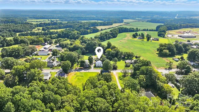 $265,000 | 823 North Main Street, Mount Pleasant, NC 28124