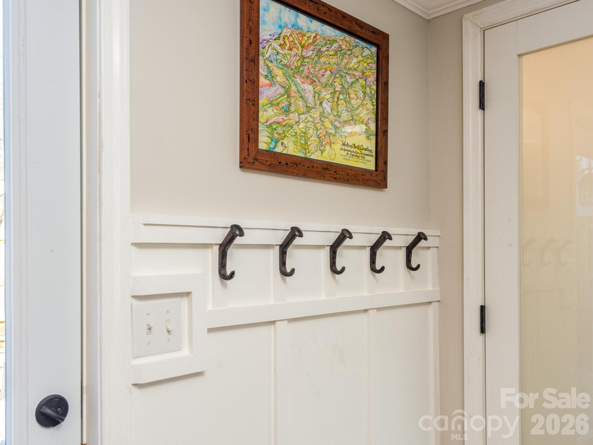 29 White Oak Road Arden, NC 28704 - Photo 27 of 42 a bathroom with a bathtub
