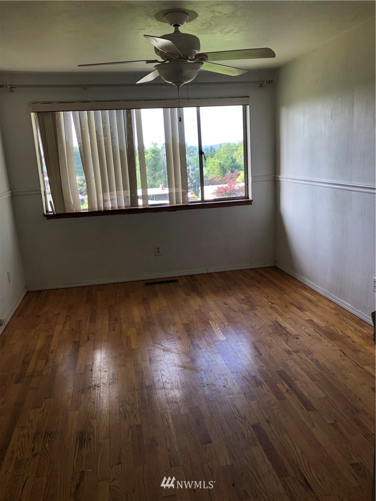 341 East 29th Street Bremerton, WA 98310 - Photo 12 of 24 Gallery Image 12