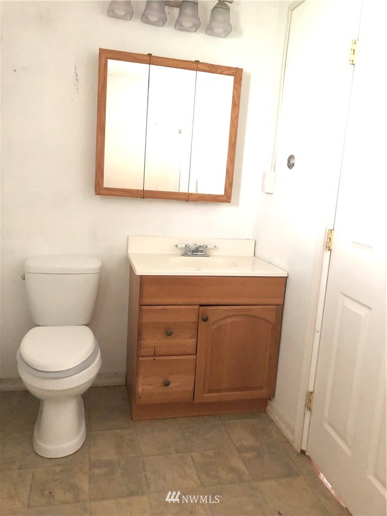341 East 29th Street Bremerton, WA 98310 - Photo 16 of 24 Gallery Image 16