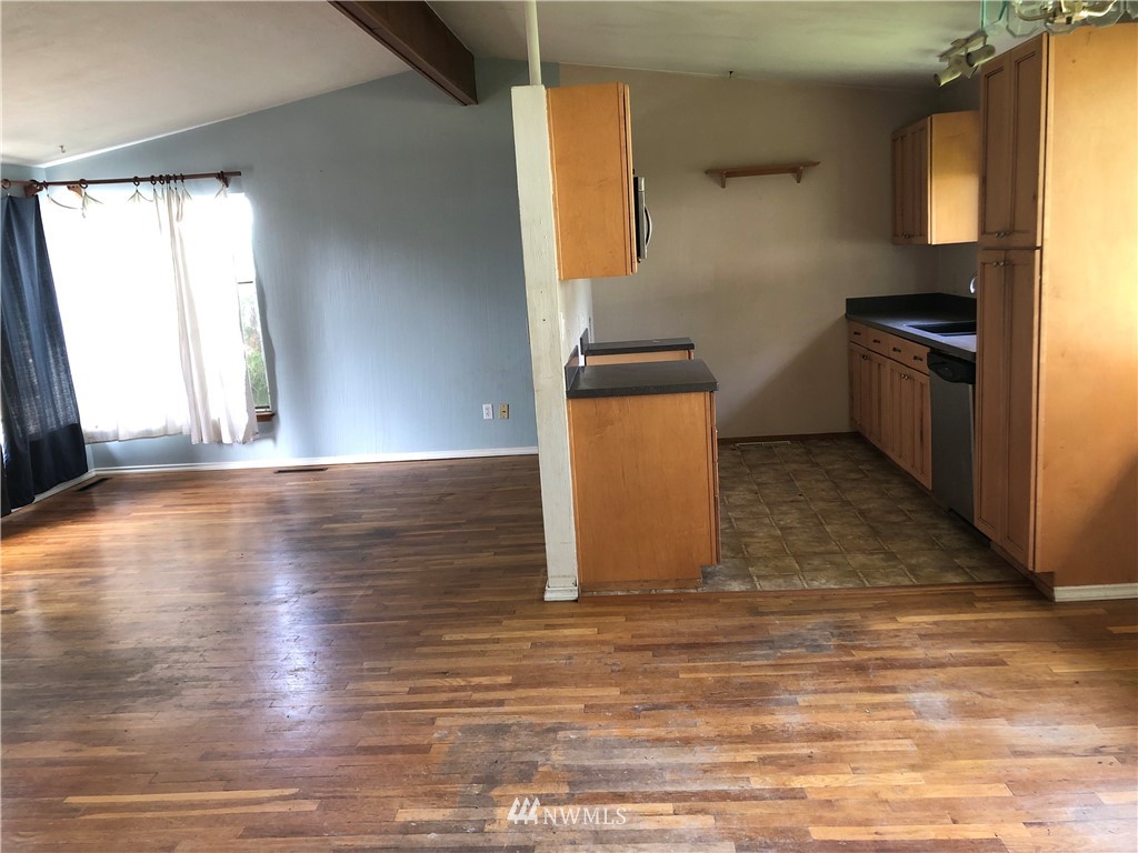341 East 29th Street Bremerton, WA 98310 - Photo 8 of 24 Gallery Image 8